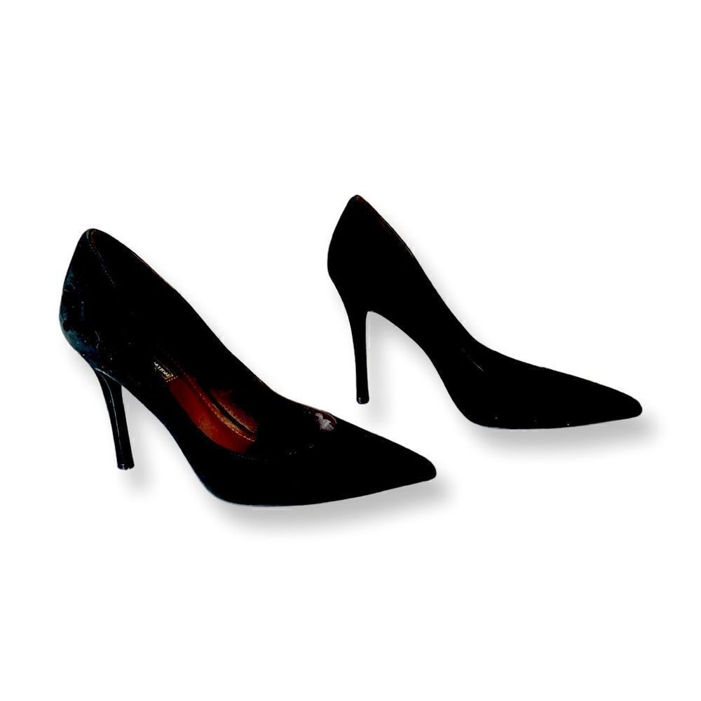 BCBGeneration black suede heels 